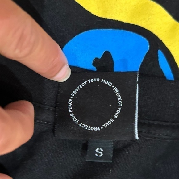 Limited Run Soulection Radio Shirt with Logo - Picture 3 of 4